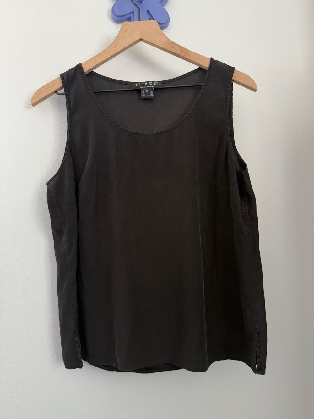Citron Medium Silk Black Tank Relaxed Evening Minimal
